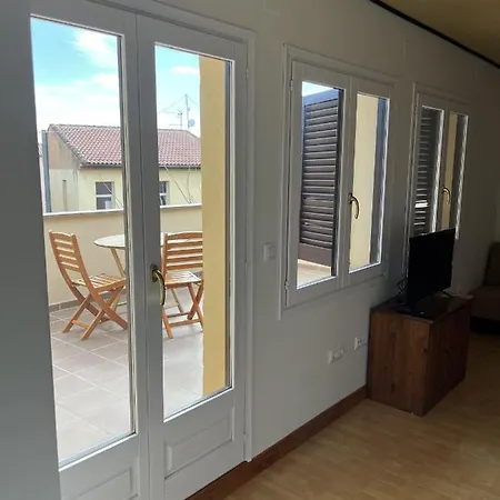 El Cerezo Apartment *