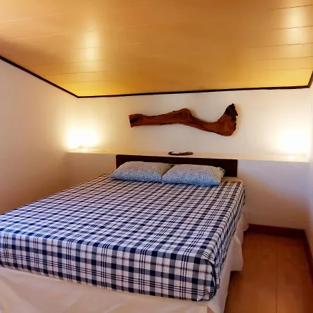 El Cerezo Apartment *