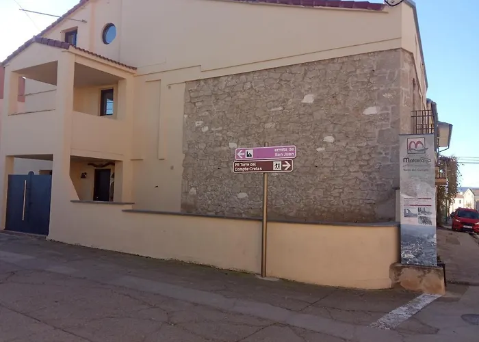 El Cerezo Torre del Compte